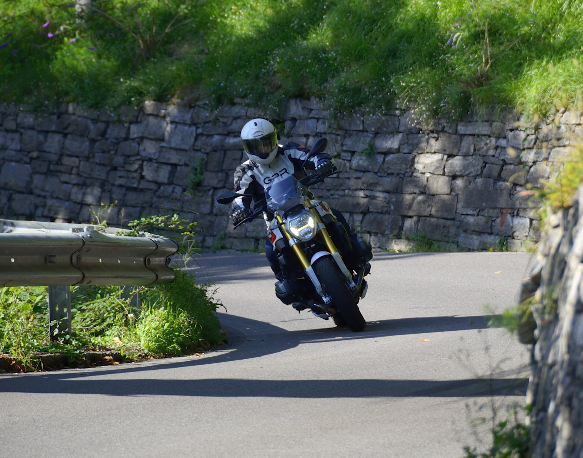 bmwr1200r_015