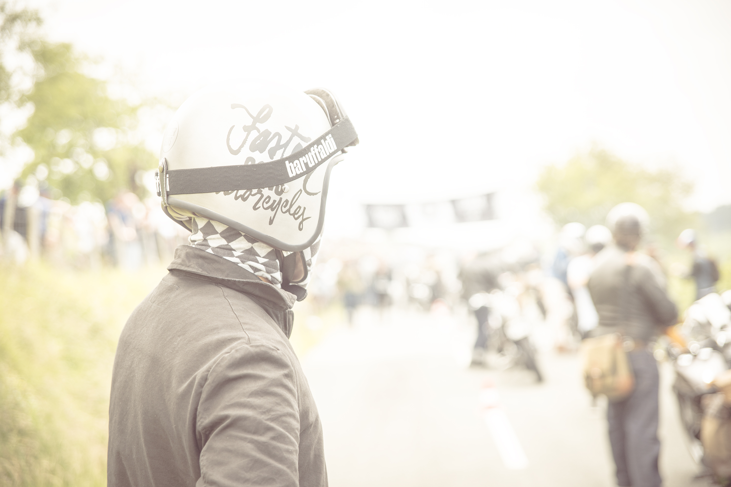 faster-sons-collection-la-nuova-collezione-vintage-di-yamaha-2016_yam_fs_eu_accsta-10