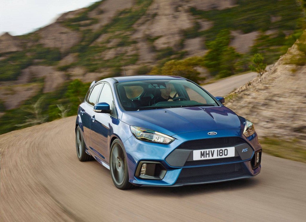 Ford-Focus-RS-2016-16