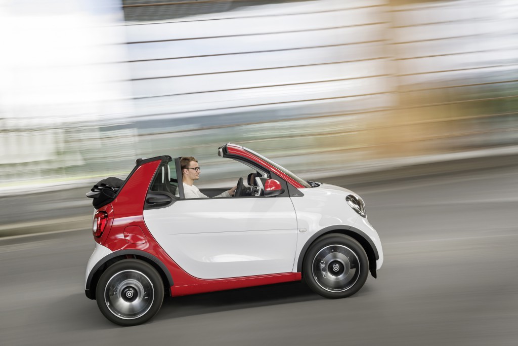 smart fortwo cabrio, passion, white / jupiter red