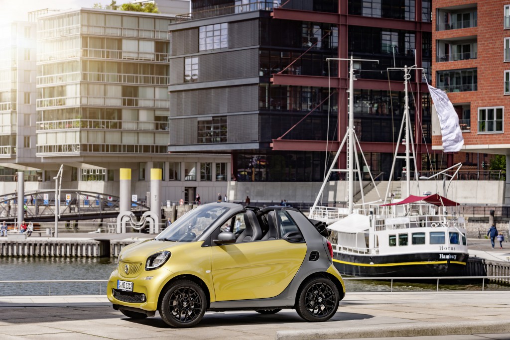 smart fortwo cabrio, prime, black to yellow / titania grey matt