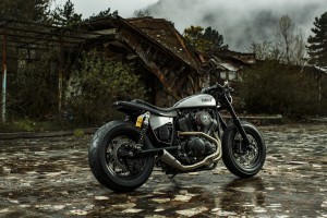 2016_yam_xv950motodiferro_eu_custom_stat_001_01