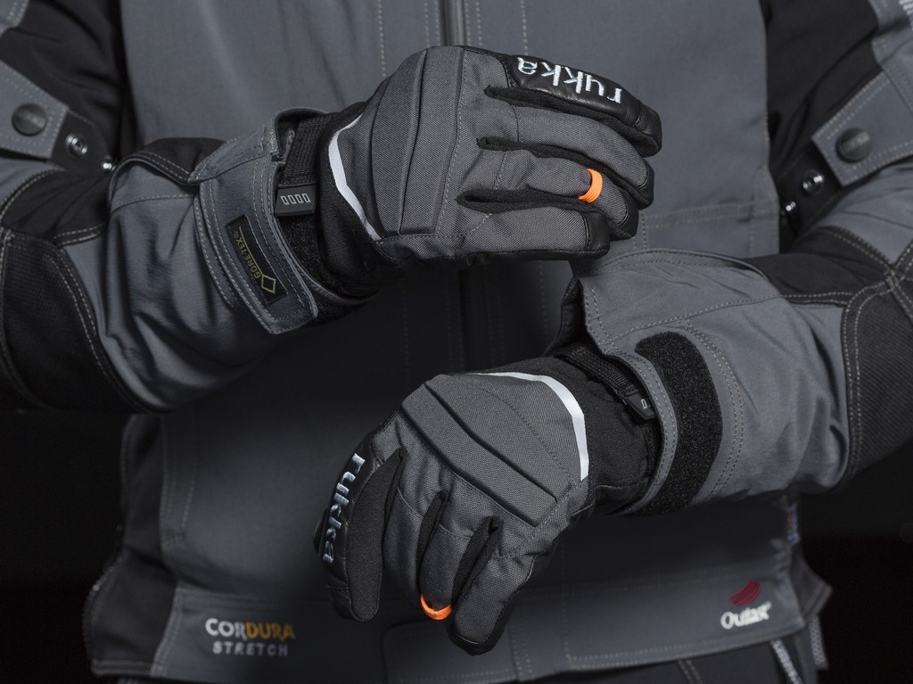 09RU16 Harros thermo gloves