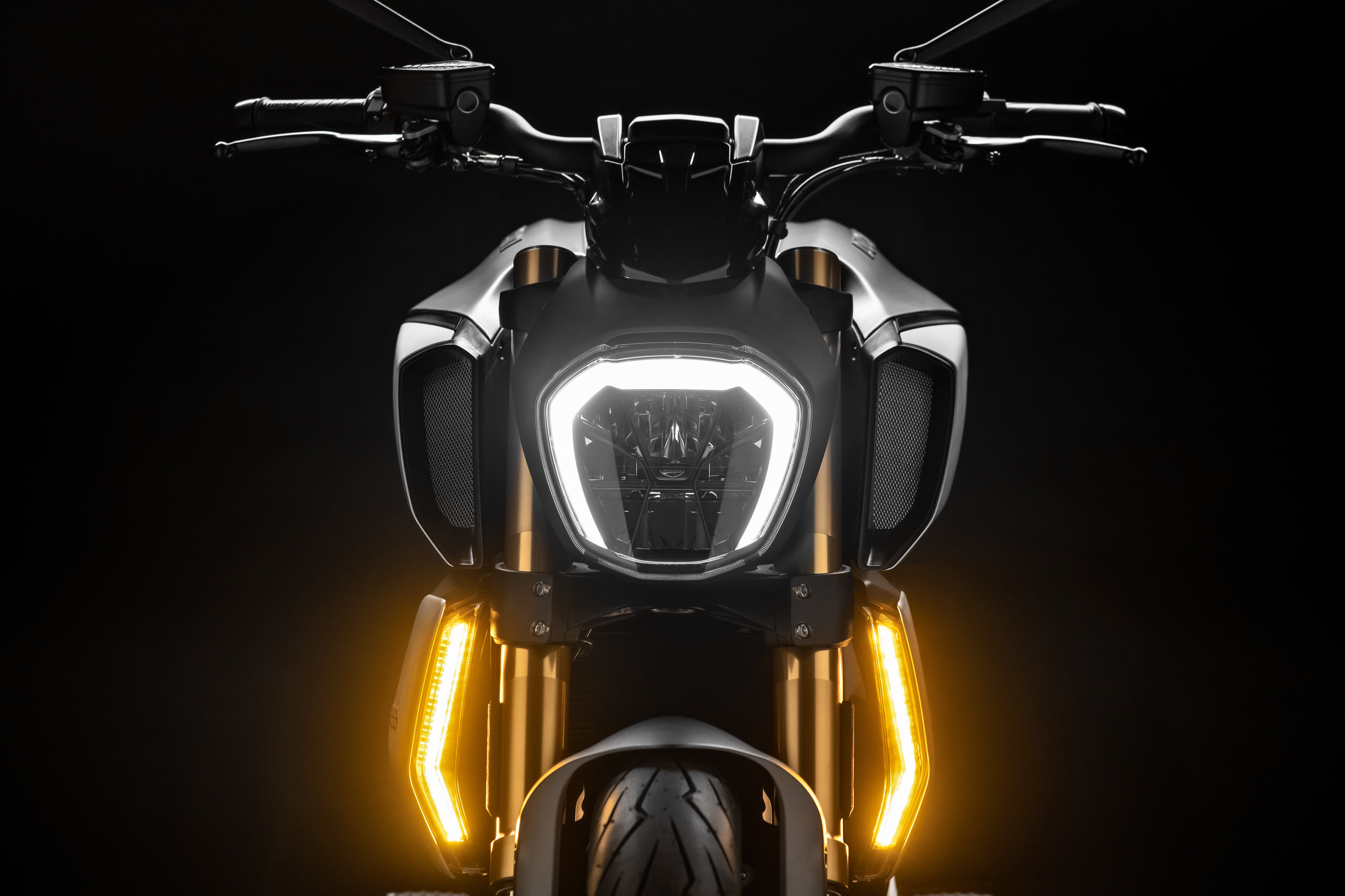 46_DUCATI DIAVEL 1260 S_UC68931_High