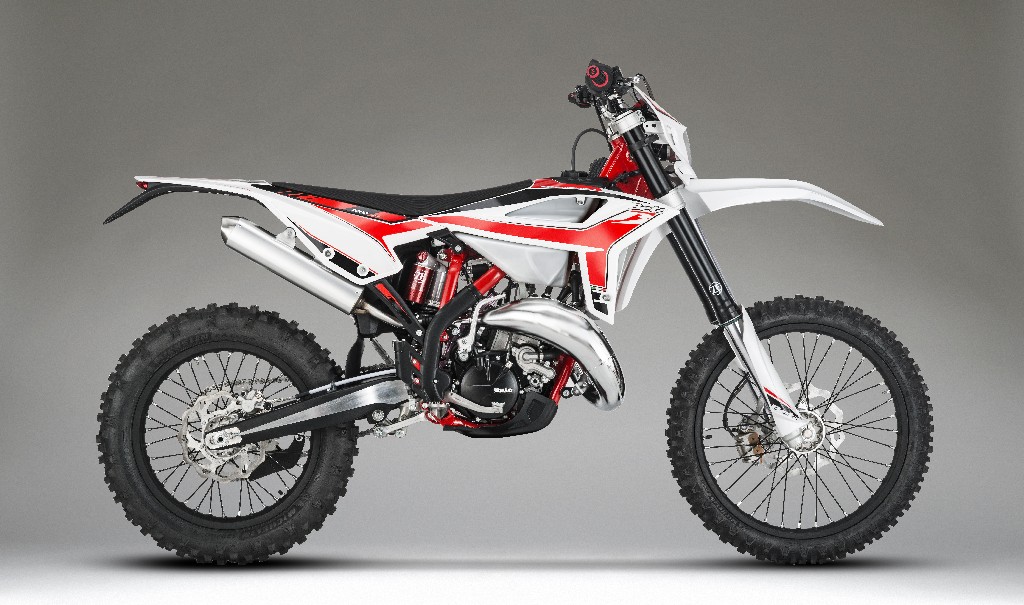 RR 125 2T My 20 – right – grey