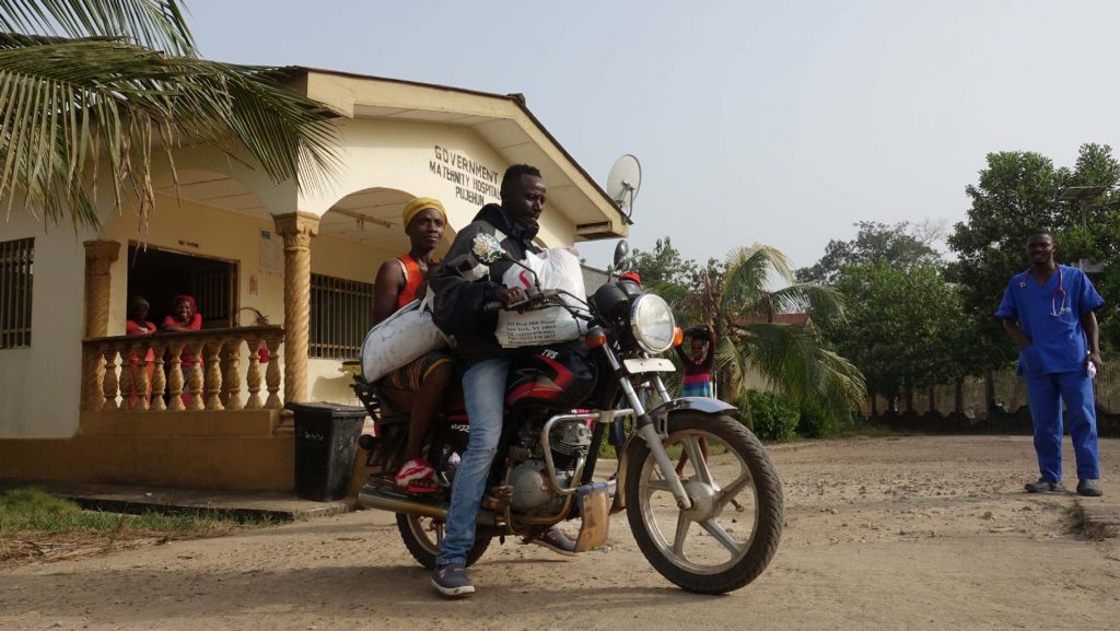 IN_PISTA_IN_MOTO_con_L'AFRICA-5