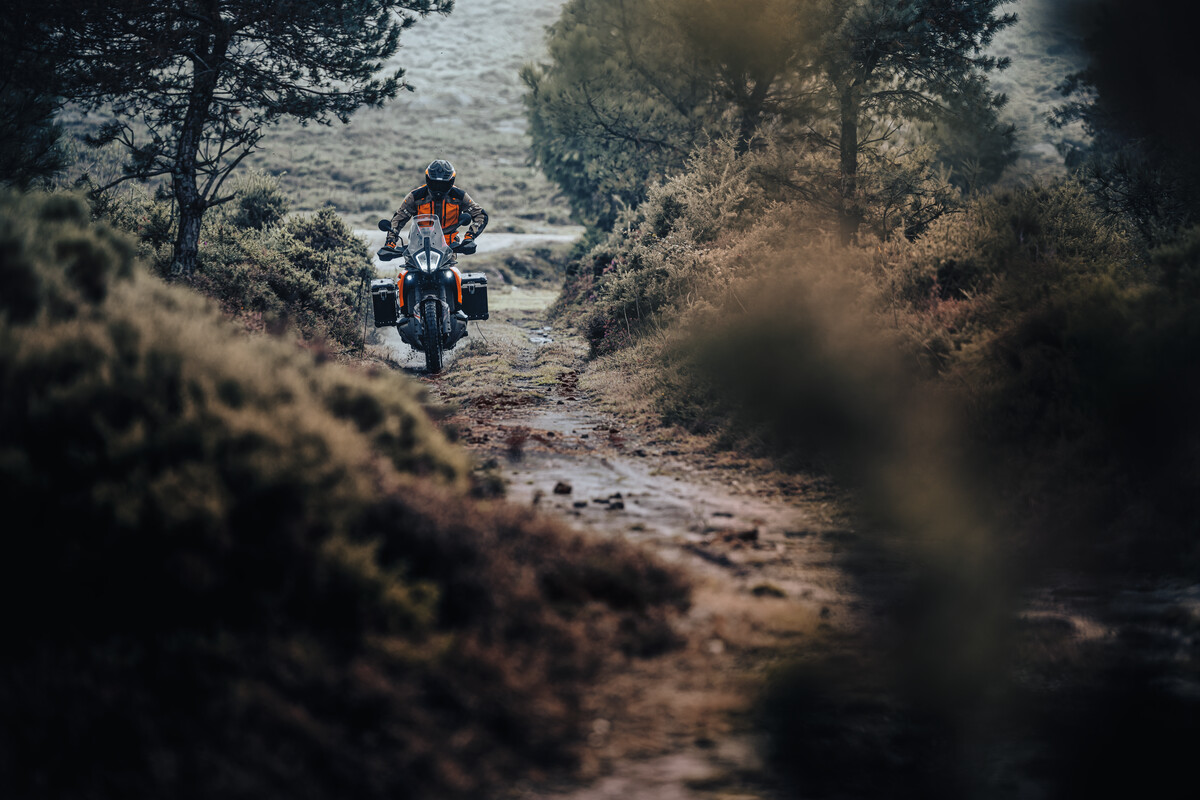 2023 KTM 890 ADVENTURE-2