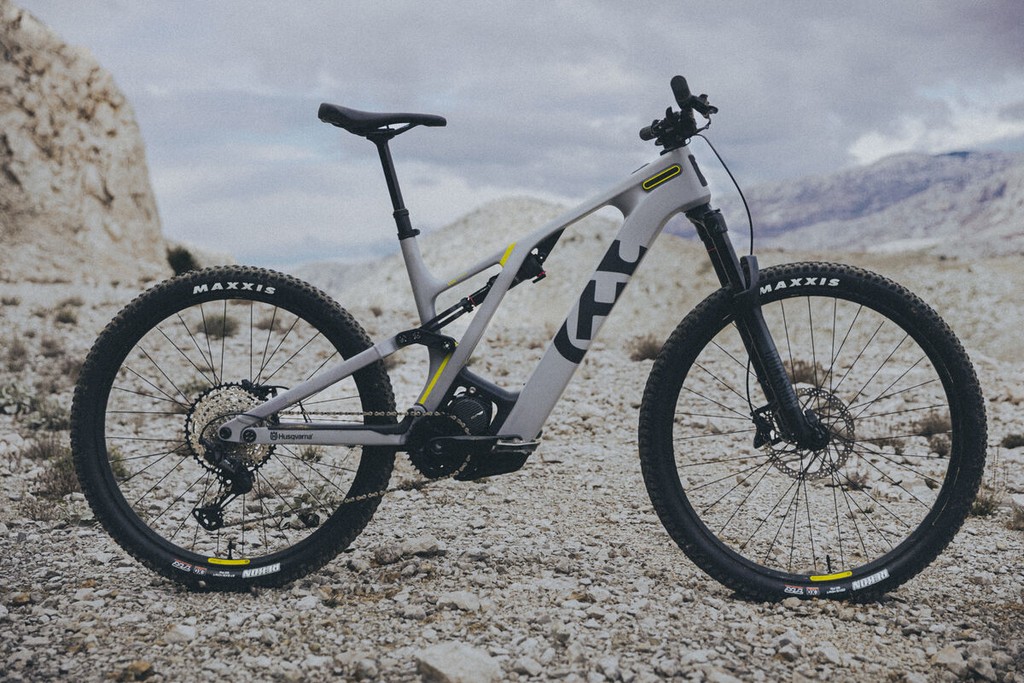 Husqvarna: nuova gamma Light Cross