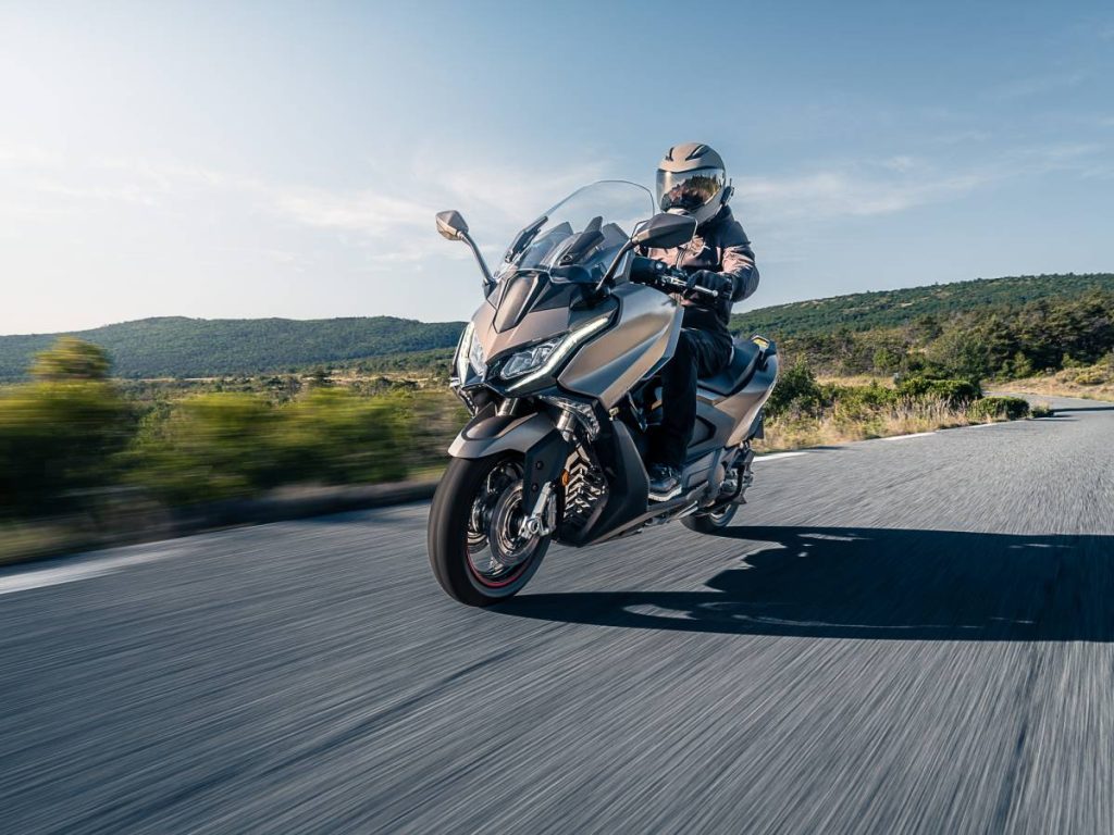 KYMCO AK550 Premium: il Top di gamma