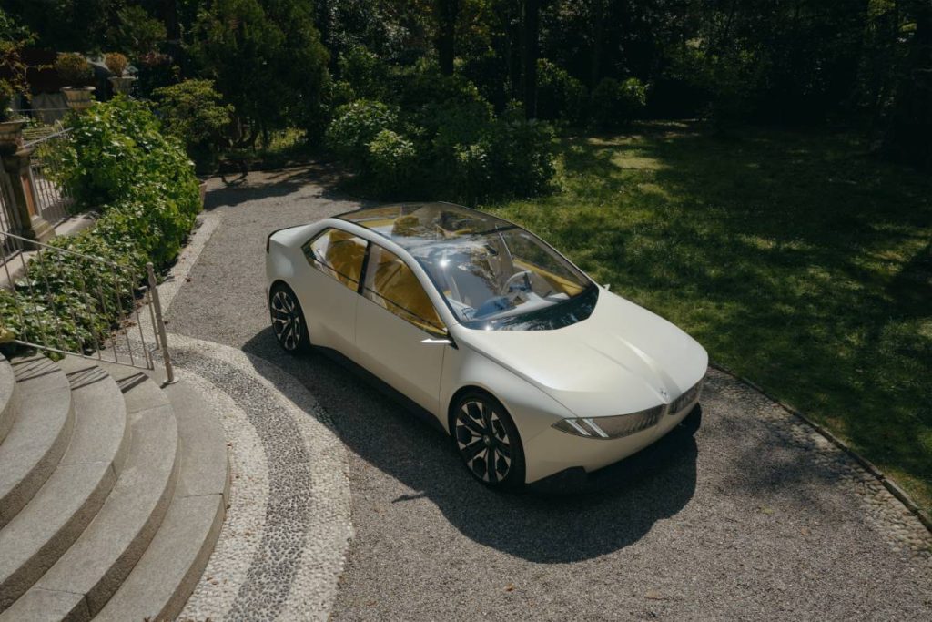 Come BMW vede il suo futuro: la BMW Vision Neue Klasse