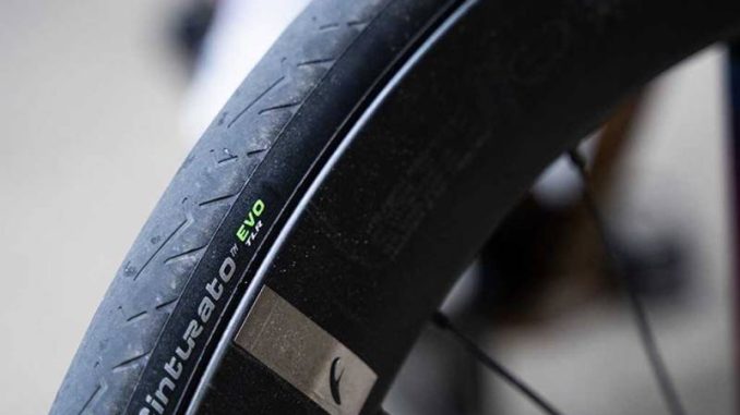 Pirelli_Cinturato EVO TLR_in action