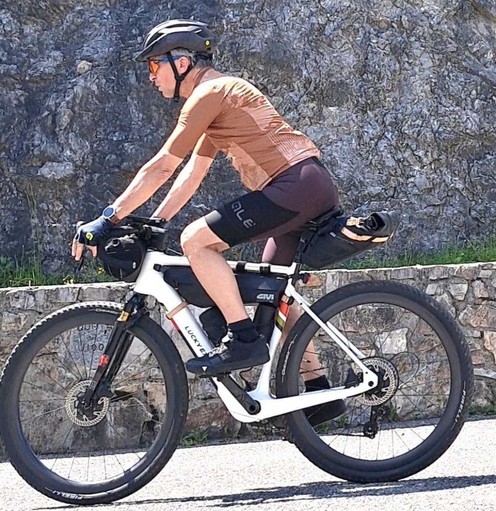 Alé Cycling: su strada e in offroad con i nuovi completi estivi