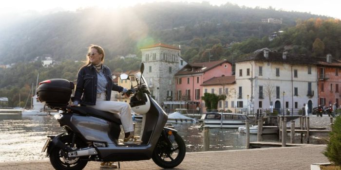 ZEROMOTORCYCLES-LS1-Lifestyle-1 (1)_01