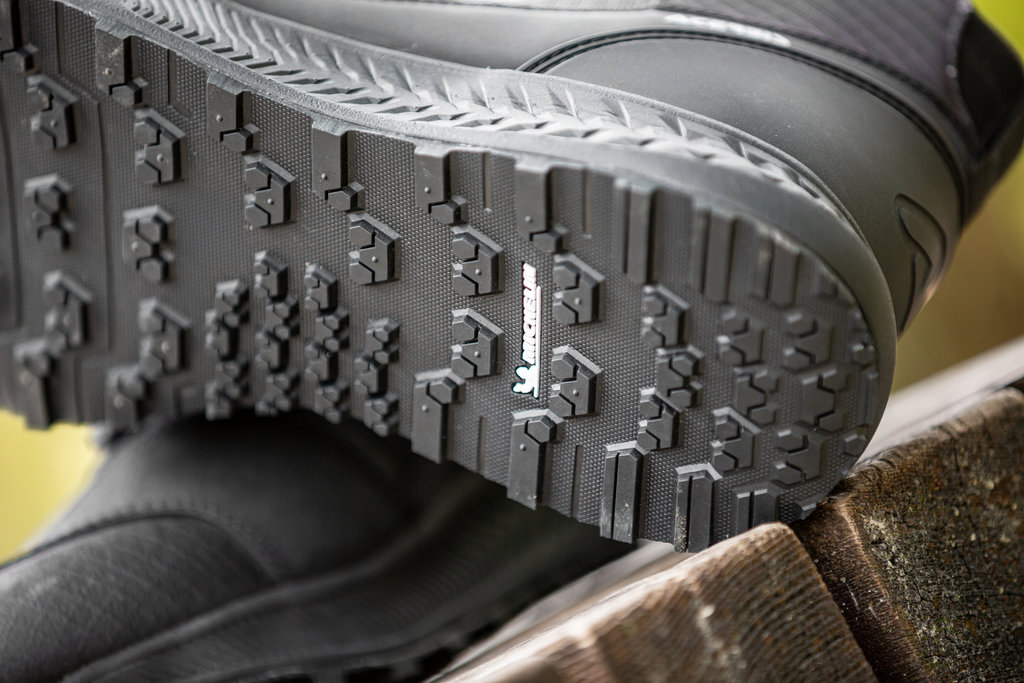 Velocity Terra: il debutto della partnership tra Acerbis e Soles by Michelin